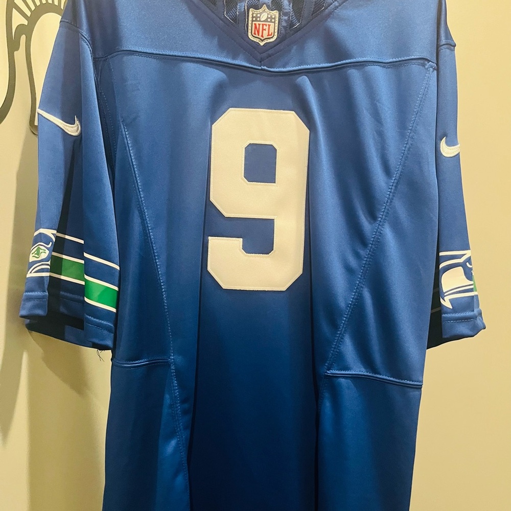 Kenneth Walker III Large Seattle Seahawks Throwback Jersey